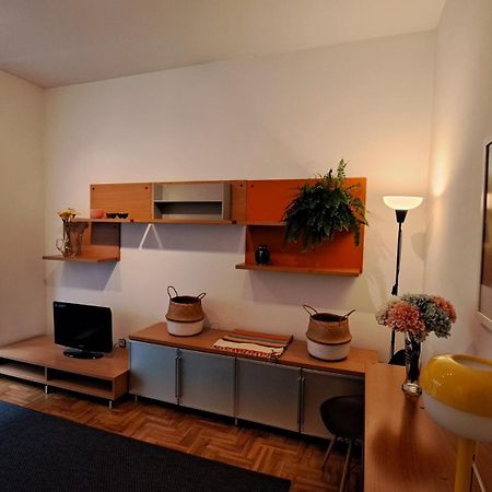 Apartamento Acogedor Y Amplio Piso En Begona Gijón Exterior foto
