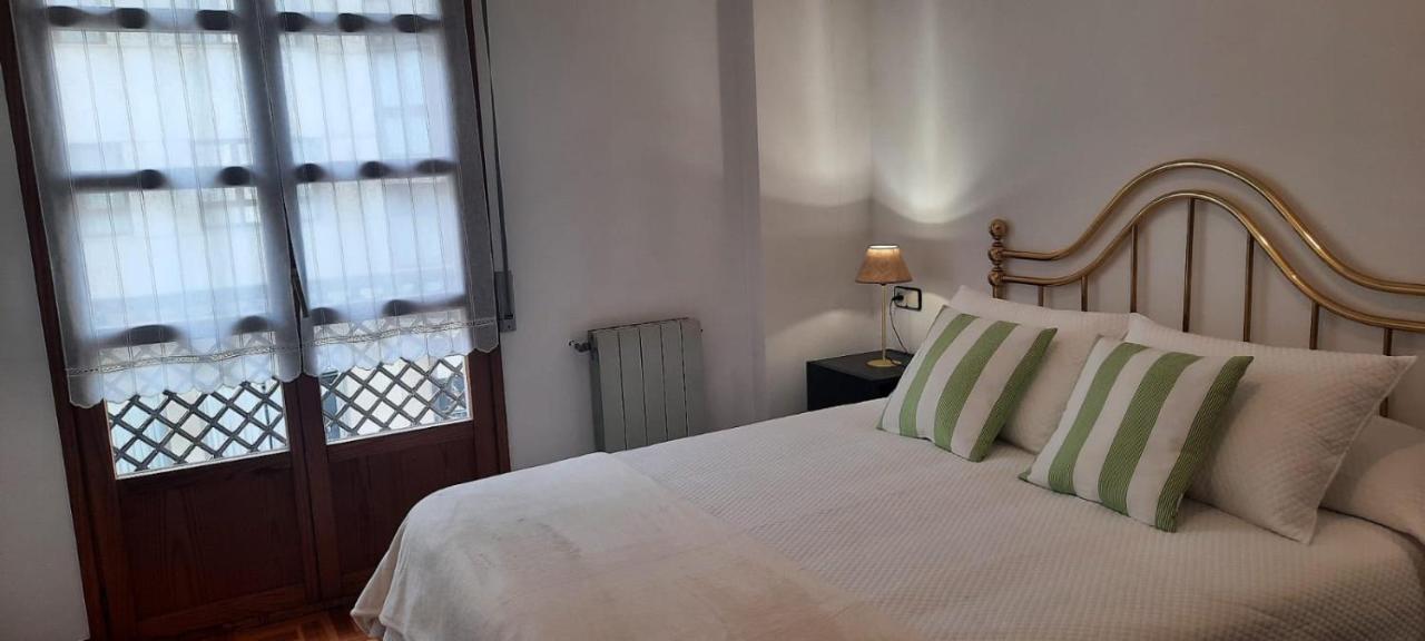 Apartamento Acogedor Y Amplio Piso En Begona Gijón Exterior foto