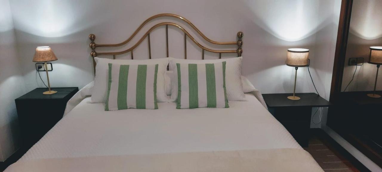 Apartamento Acogedor Y Amplio Piso En Begona Gijón Exterior foto