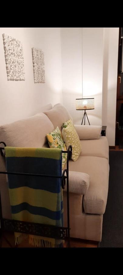Apartamento Acogedor Y Amplio Piso En Begona Gijón Exterior foto